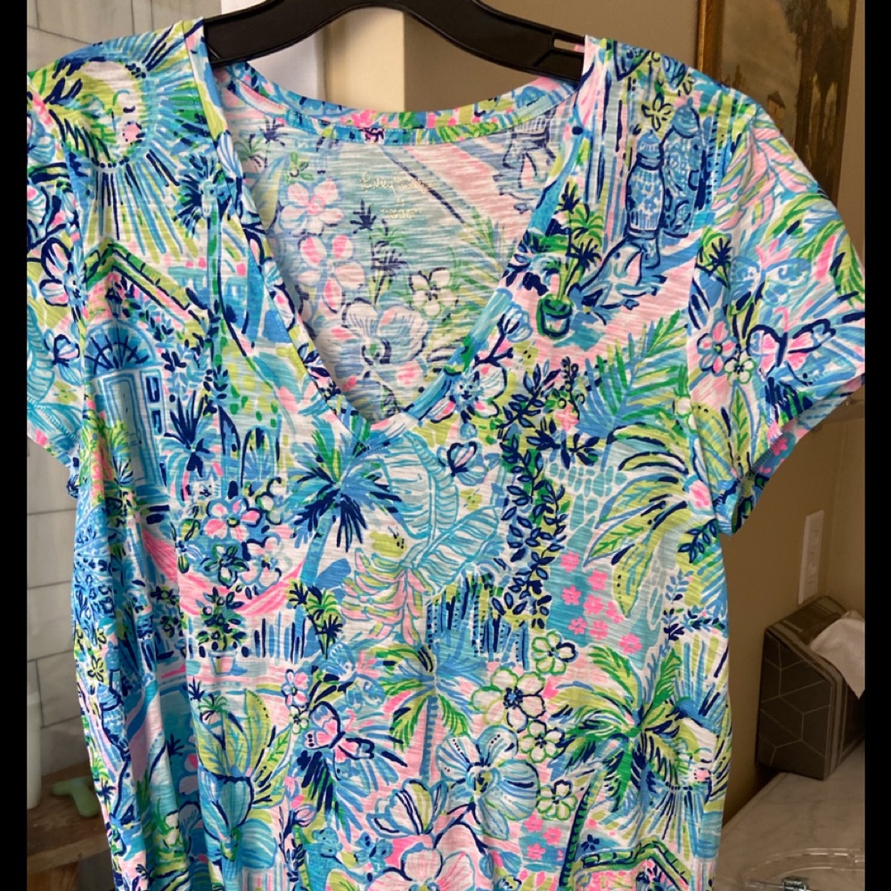 NWOT Lilly Pulitzer Etta top size medium